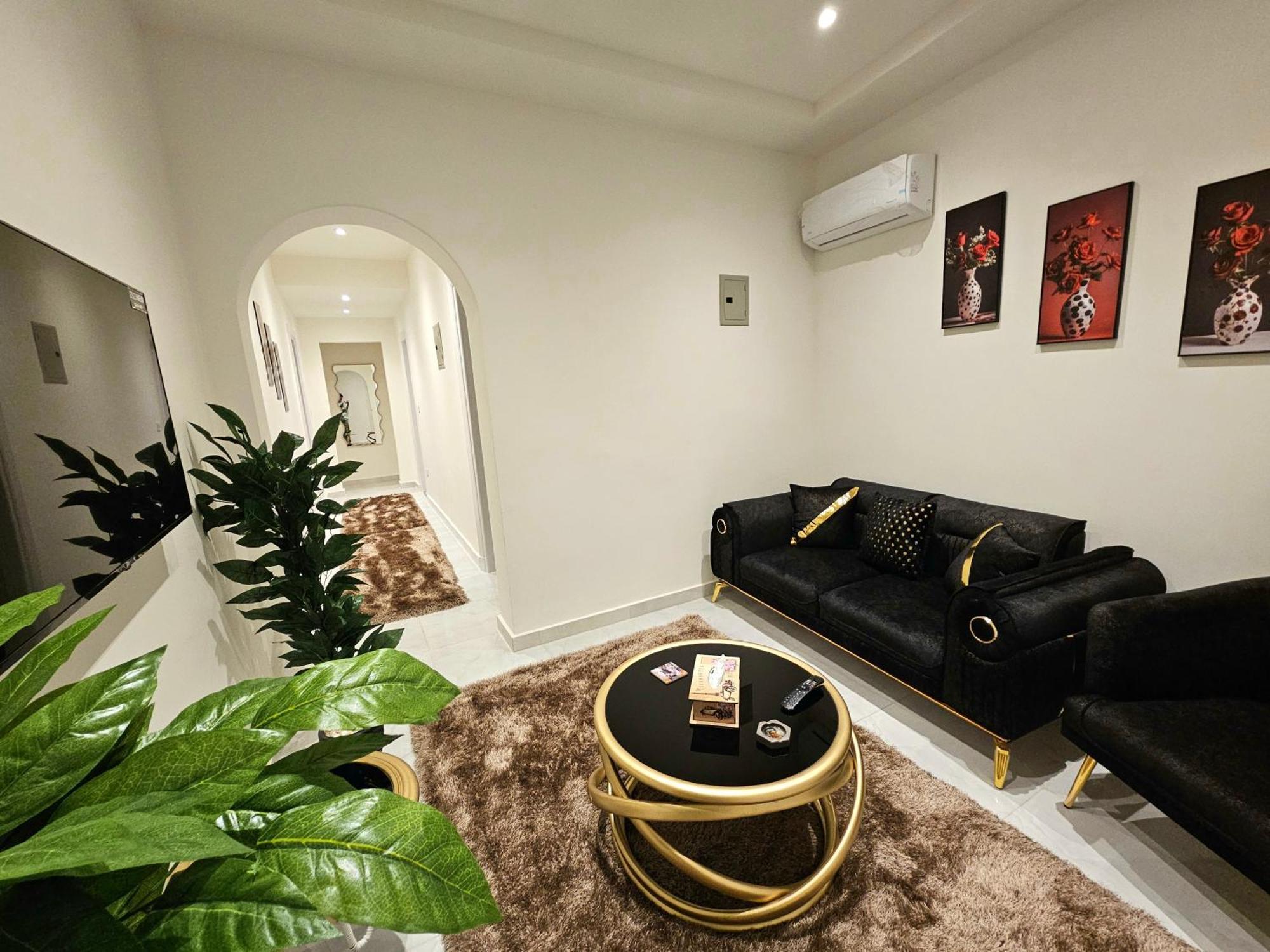 Apartment Downtown 1br Flat- 63-a *