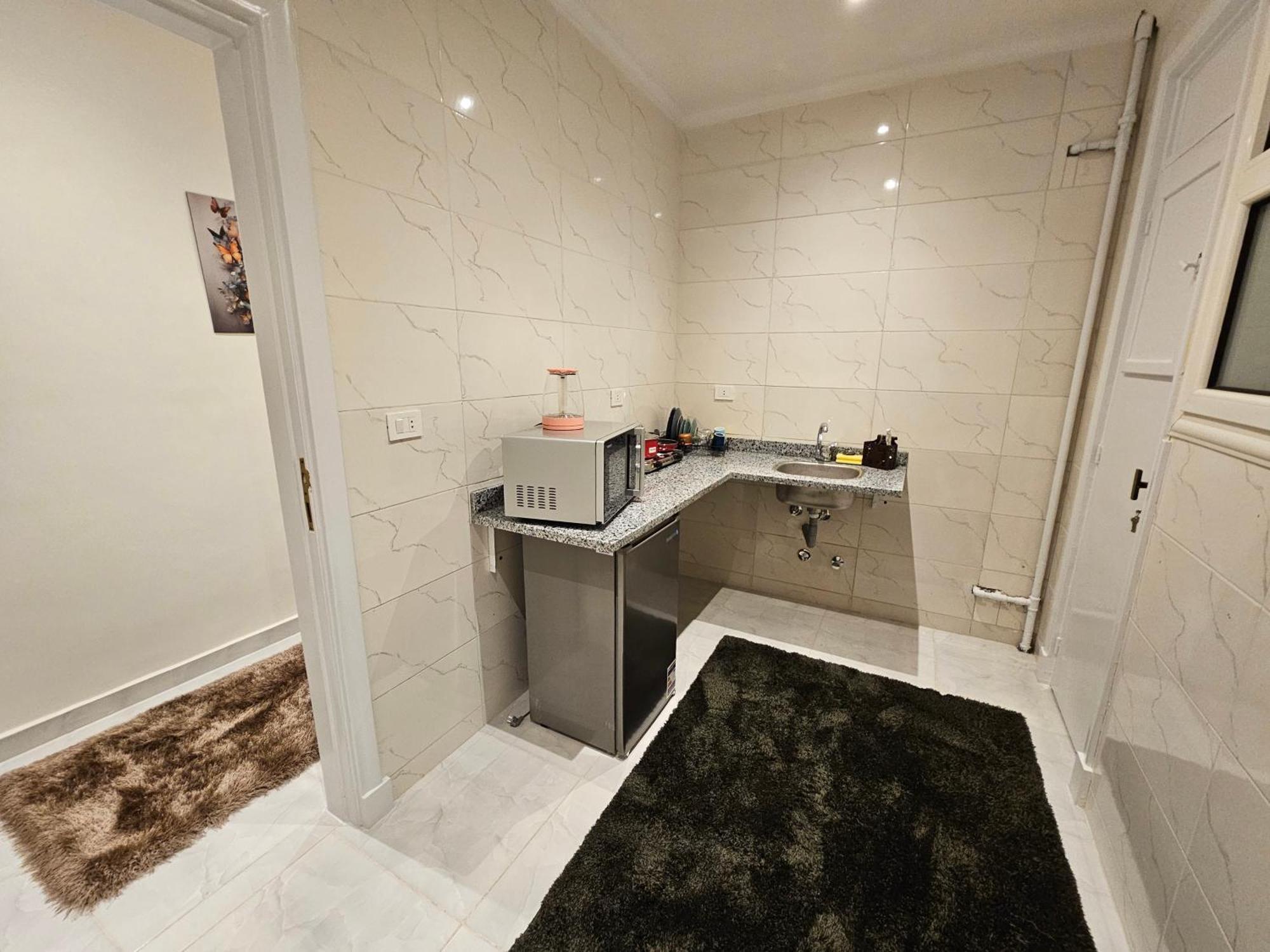 Apartment Downtown 1br Flat- 63-a Cairo