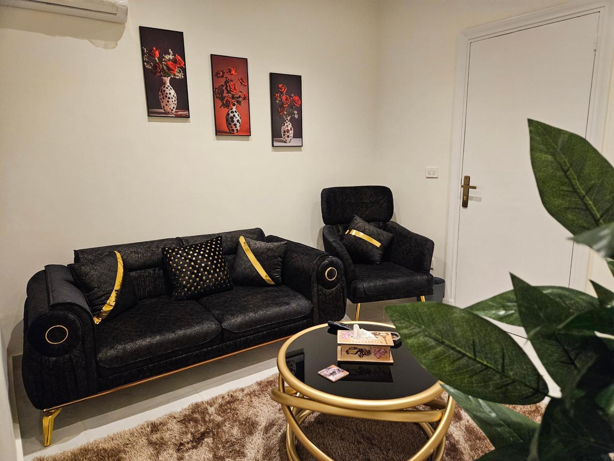 Downtown 1br Flat- 63-a *